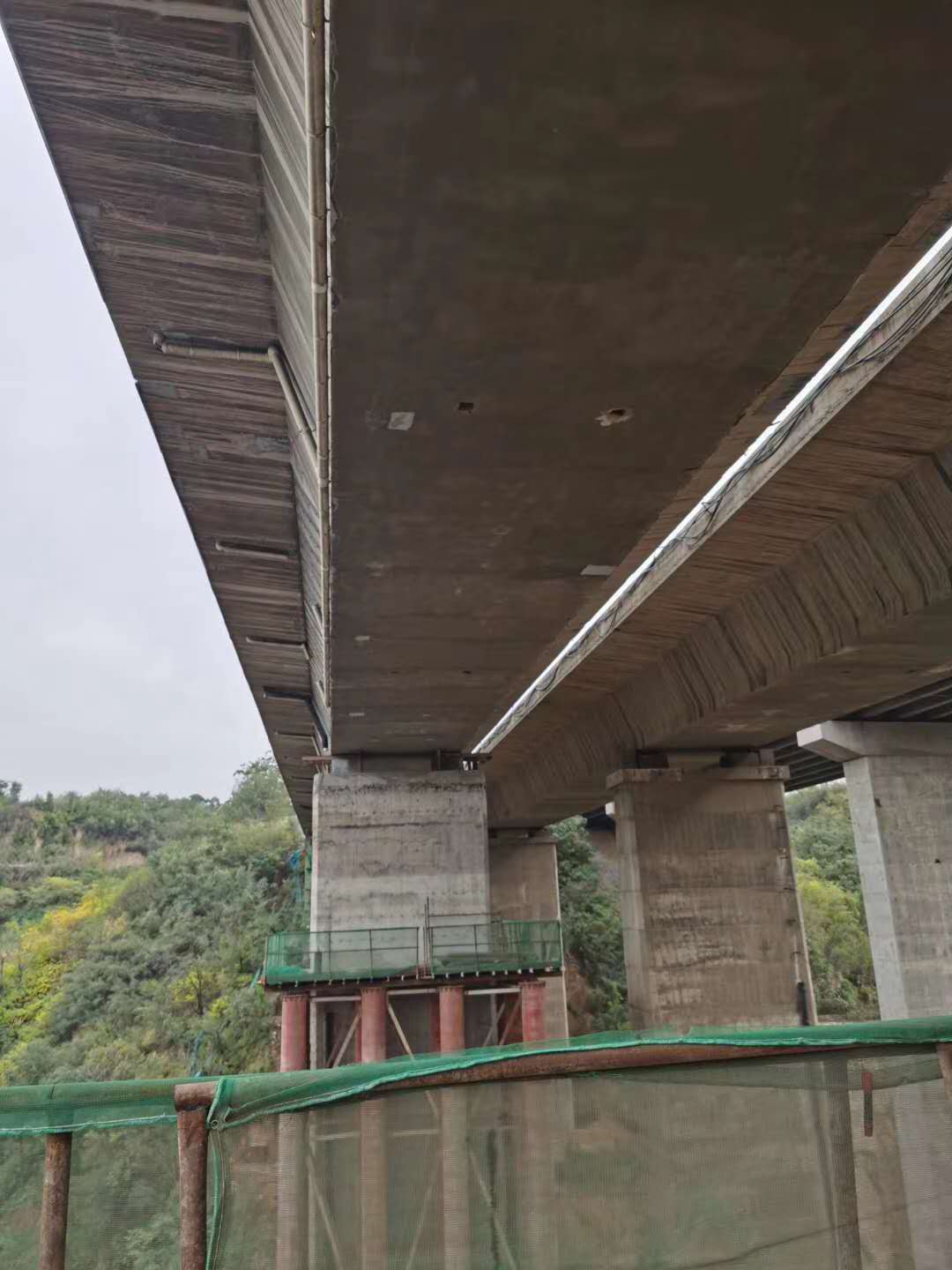山东桥梁加固前制定可行设计方案图并用对施工方法
